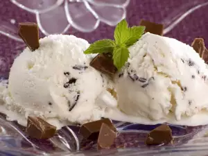 Hausgemachte Stracciatella Eiscreme