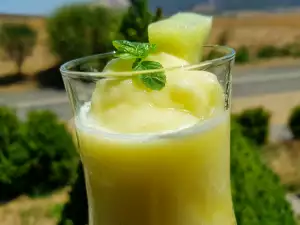 Kühlendes Honigmelonen Ananas Sorbet