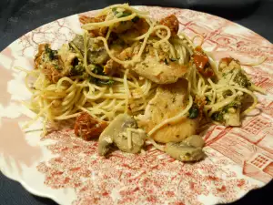 Spaghetti mit Hähnchenbrust und Pesto Genovese