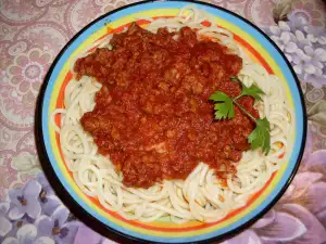 Minced Meat Spaghetti with a Spicy Sauce