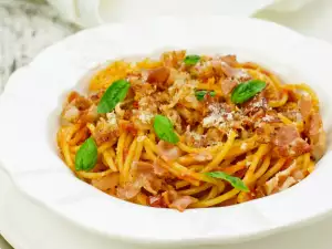 Spaghetti with Tomato-Cream Sauce