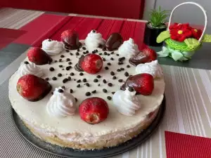 Tarta de queso con fresas, mascarpone y chocolate