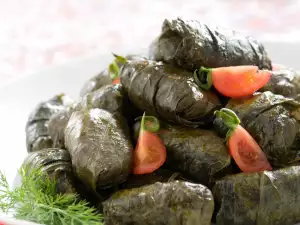 Stuffed vine wraps