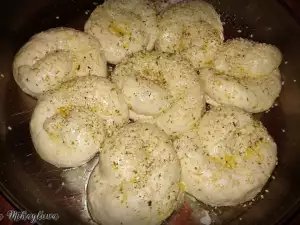 Sesame Bread with Butter, Feta Cheese and Samardala