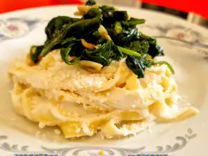 Tagliatelle con nata y espinacas