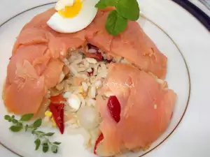 Timbale mit Reissalat und Räucherlachs