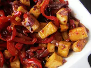 Pikanter Tofu mit Paprika