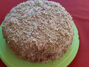 Torta sa ukusnim kremom i orasima