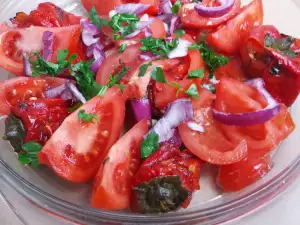 Tryavna Salad