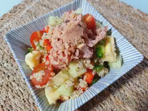 Ensalada de atún con quinoa