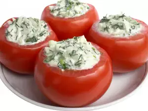 Stuffed Tomatoes with Cheese and Onions