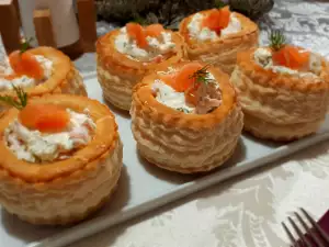 Volovanes con salmón ahumado