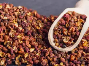 Sichuan Pepper - a Spice for Meat and Sweets