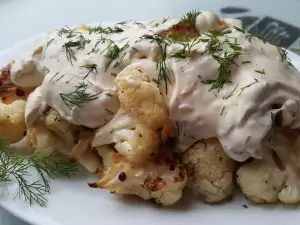 Geroosterde bloemkool met mayonaisesaus