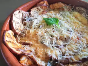 Eggplant and Mozzarella Casserole with Sauce