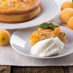 Apricot Cake