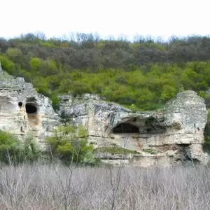 Тракийски пещери село Срелково