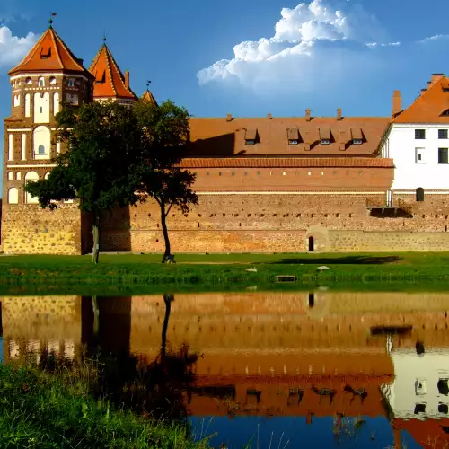 Mir Castle