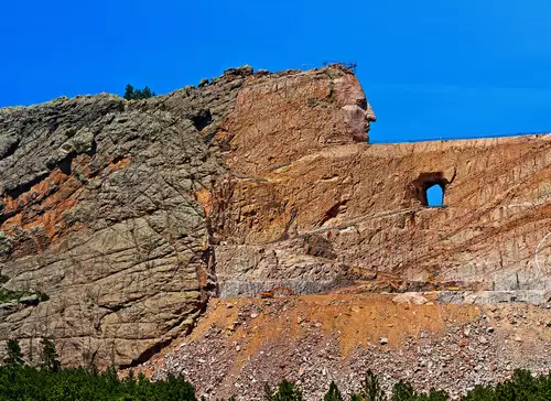 Мемориалът Крейзи Хорс