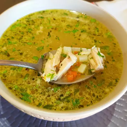 Gewürze für Hühnersuppe