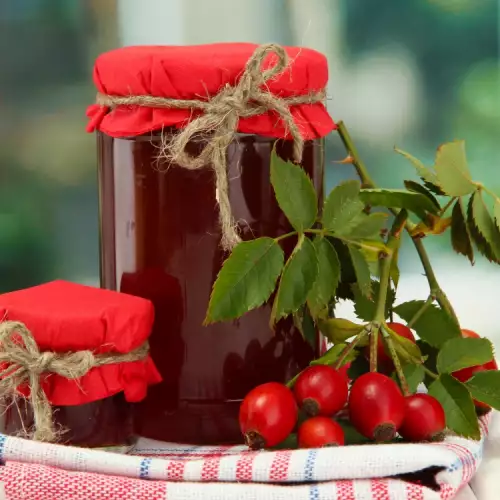 How to Make Rosehip Marmalade