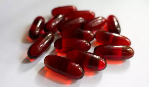 Astaxanthin supplement