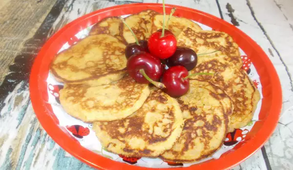 Healthy banana pancakes