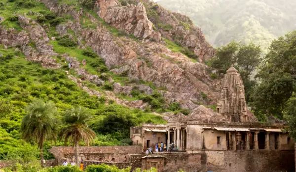 Bhangarh fort