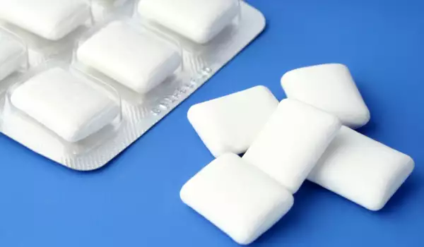 Chewing gum with xylitol