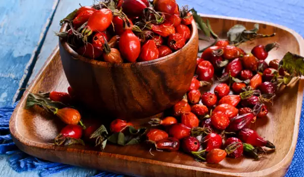 Rosehips in a bowl