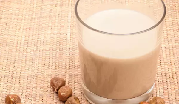 Hazelnut milk