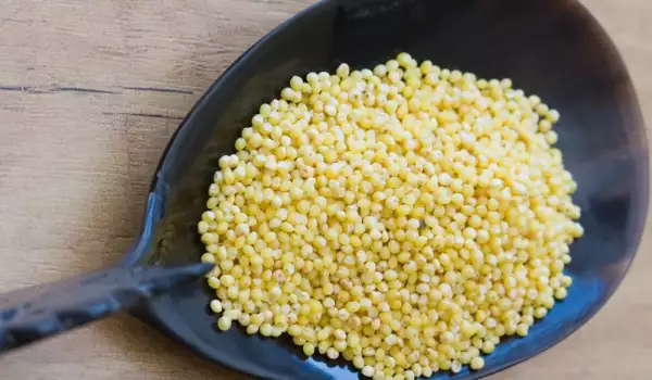 Granos de sorgo pelados