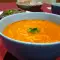 Vegane Tomatensuppe mit Nudeln