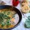 Sauerampfersuppe mit Nudeln und Tomaten