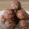 Truffels met dadels en bosbessen