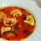 Sopa de tomate con tortelloni