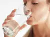 Hoeveel water moet u per dag drinken op basis van uw gewicht?