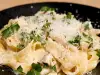 Fettuccine with Chicken and Cream Sauce