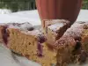 Bizcocho de fresas y cerezas