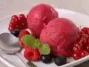 Rose-Flavoured Raspberry Ice Cream