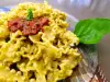 Pasta with Pesto Sauce and Dried Tomatoes